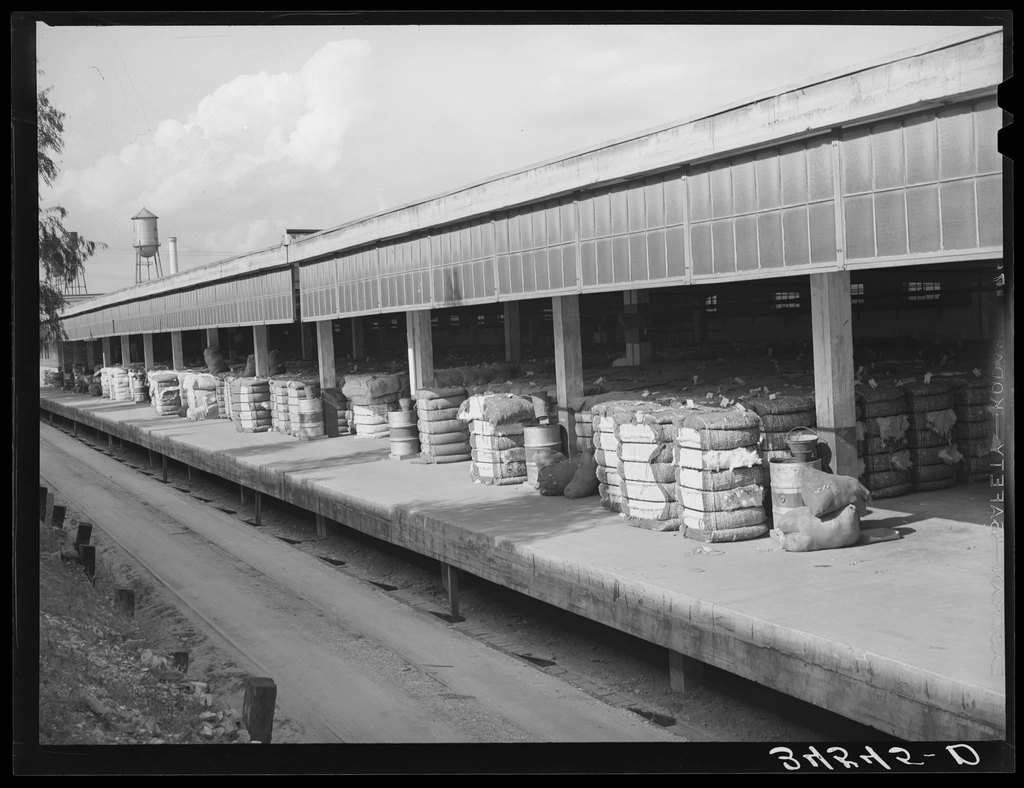 Loading dock compress. Houston, Texas